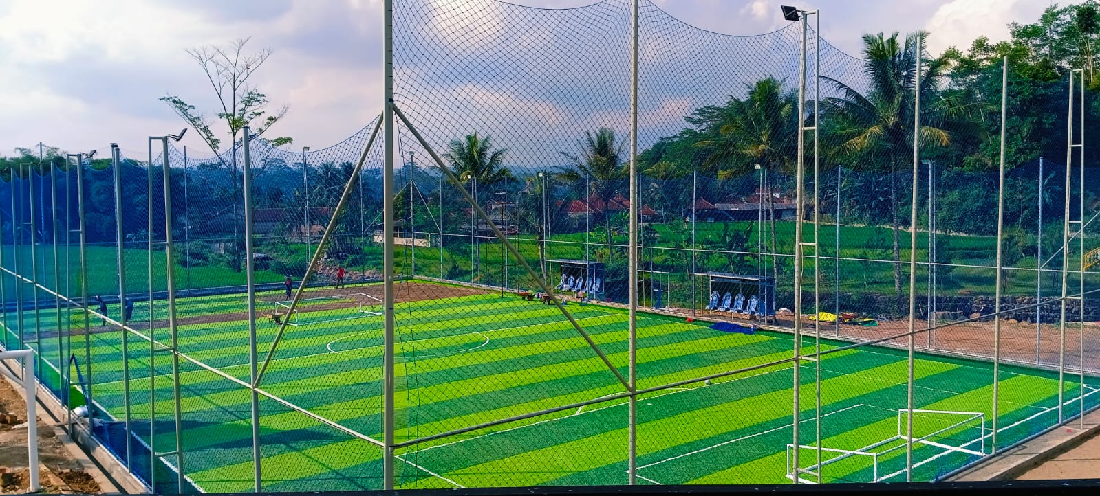 Proyek Lapangan Badminton